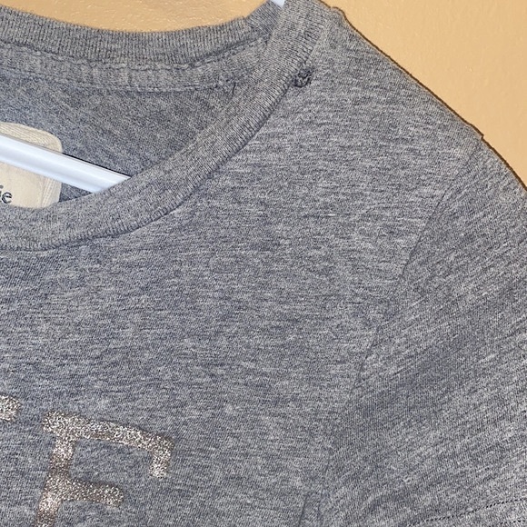 ABERCROMBIE & FITCH Sparkle Y2K Logo T-Shirt - Picture 3 of 4